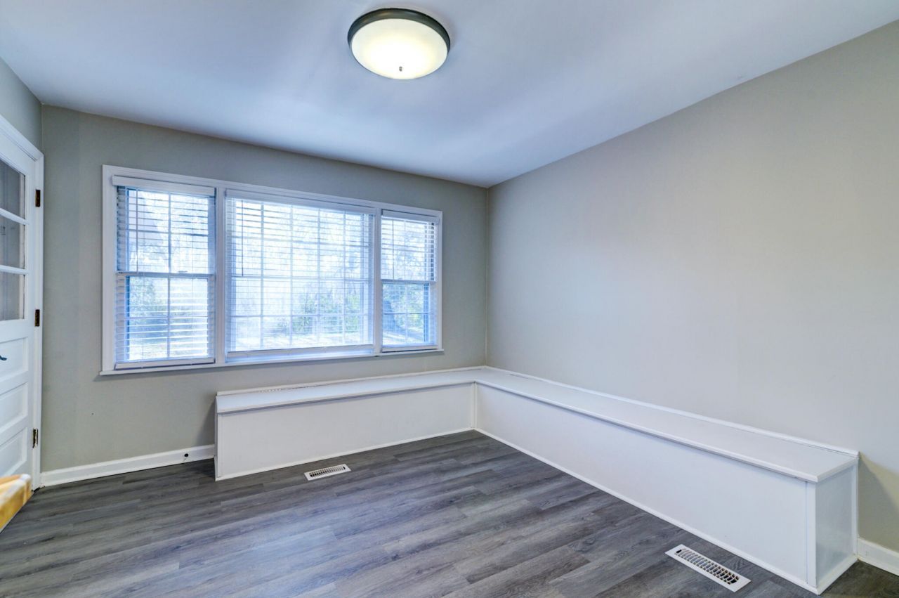 1027 Harrison Road Photo 8