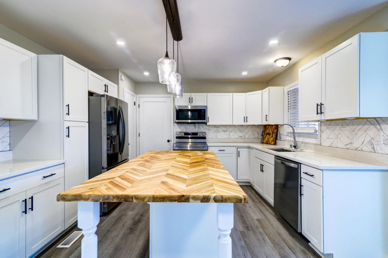 1027 Harrison Road Photo 9