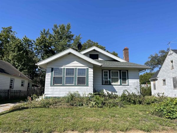 127 Sherman Ave Avenue, Waterloo, IA 50703
