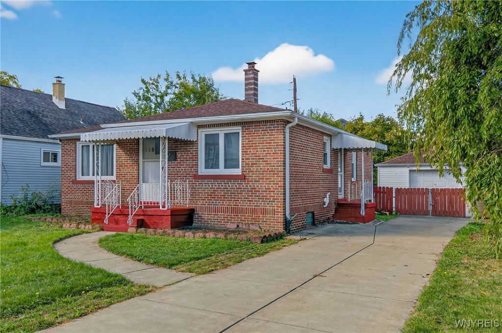 116 Springville Avenue, Amherst, NY 14226 Main Photo
