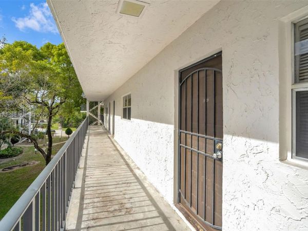 3360 Spanish Moss Ter, Unit 304, Lauderhill, FL 33319