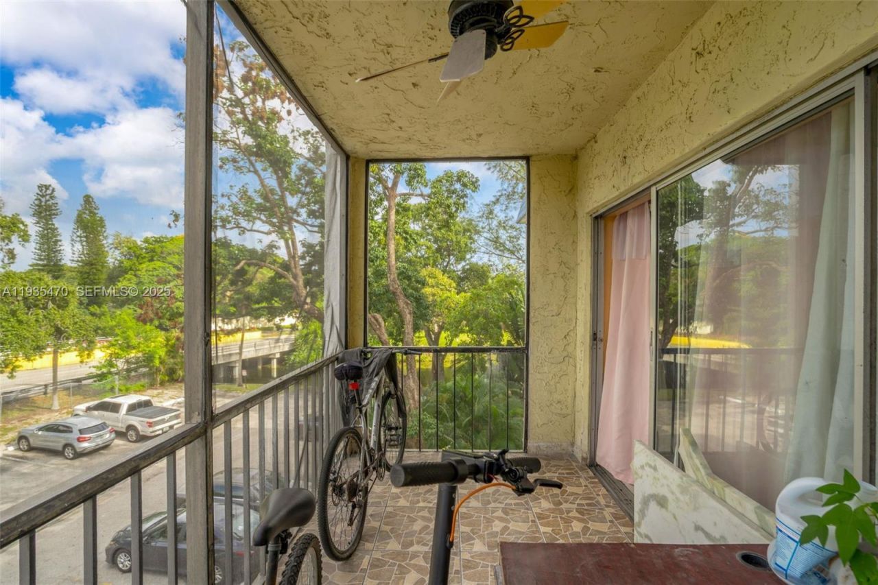3360 Spanish Moss Ter, Unit 304, Lauderhill, FL 33319 Photo