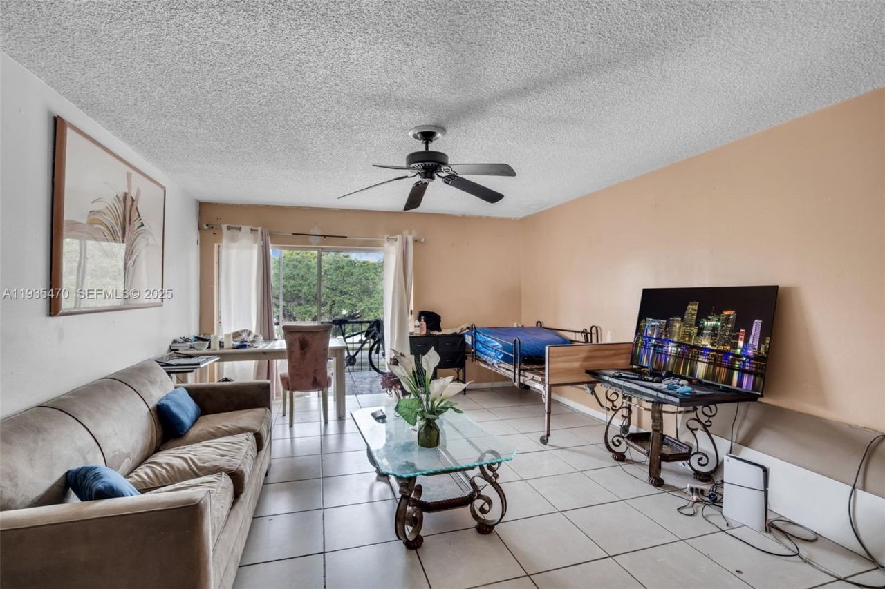 3360 Spanish Moss Ter, Unit 304, Lauderhill, FL 33319 Photo