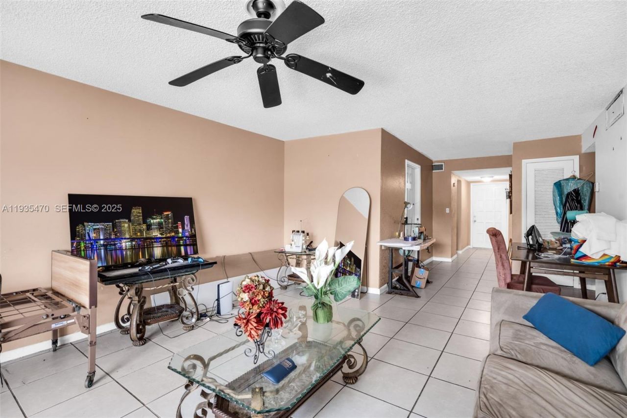 3360 Spanish Moss Ter, Unit 304, Lauderhill, FL 33319 Photo
