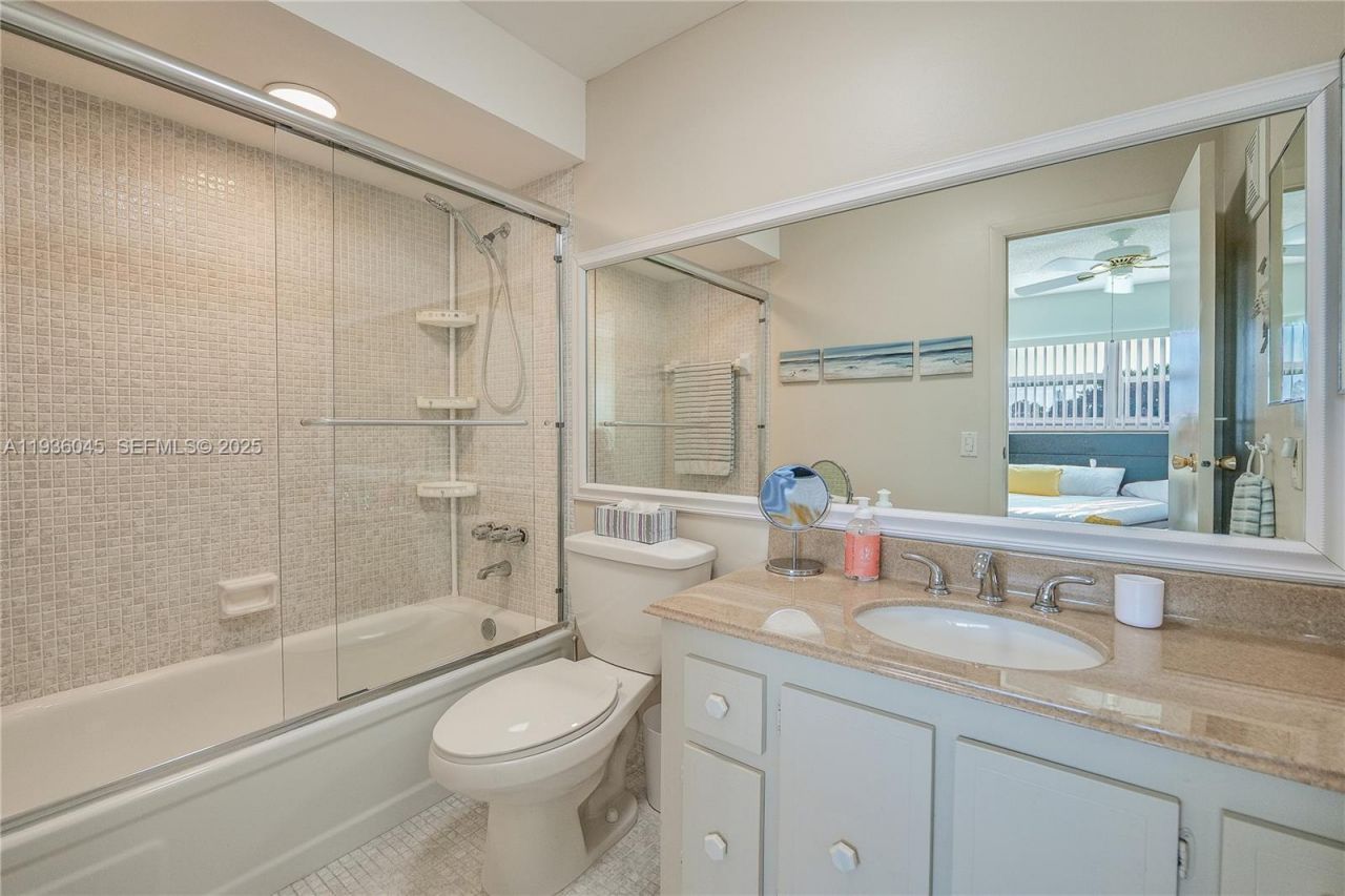 3501 NW 47th Ave , Unit 604, Lauderdale Lakes, FL 33319 Photo