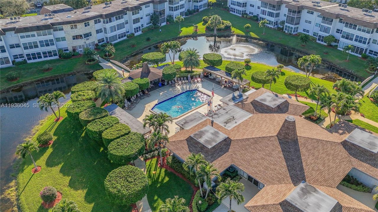 3501 NW 47th Ave , Unit 604, Lauderdale Lakes, FL 33319 Photo