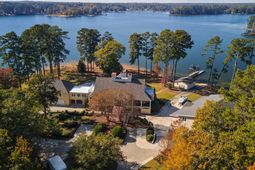 512 Stucks Point Drive  photo 4