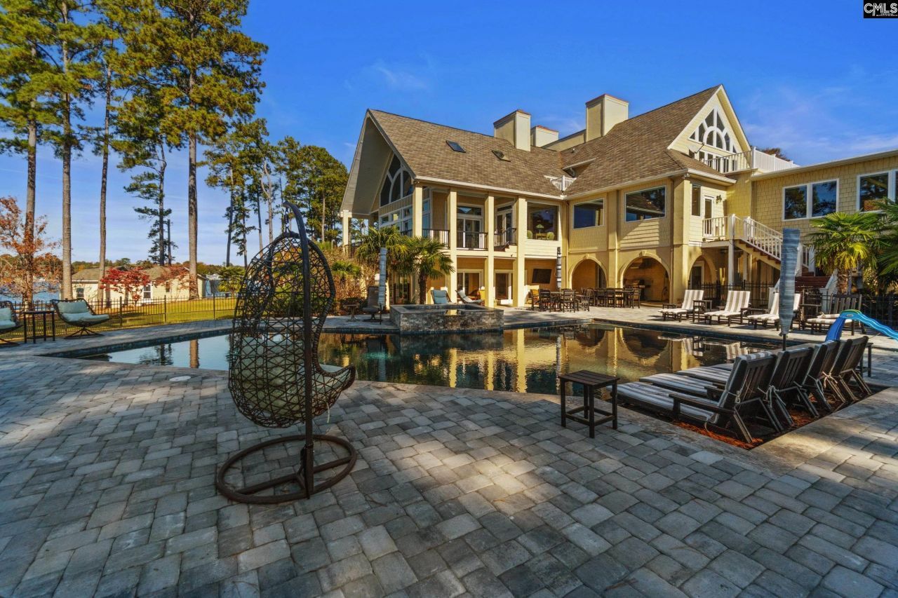 512 Stucks Point Drive  Photo 19