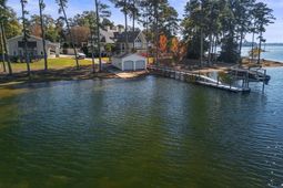 512 Stucks Point Drive  photo 4