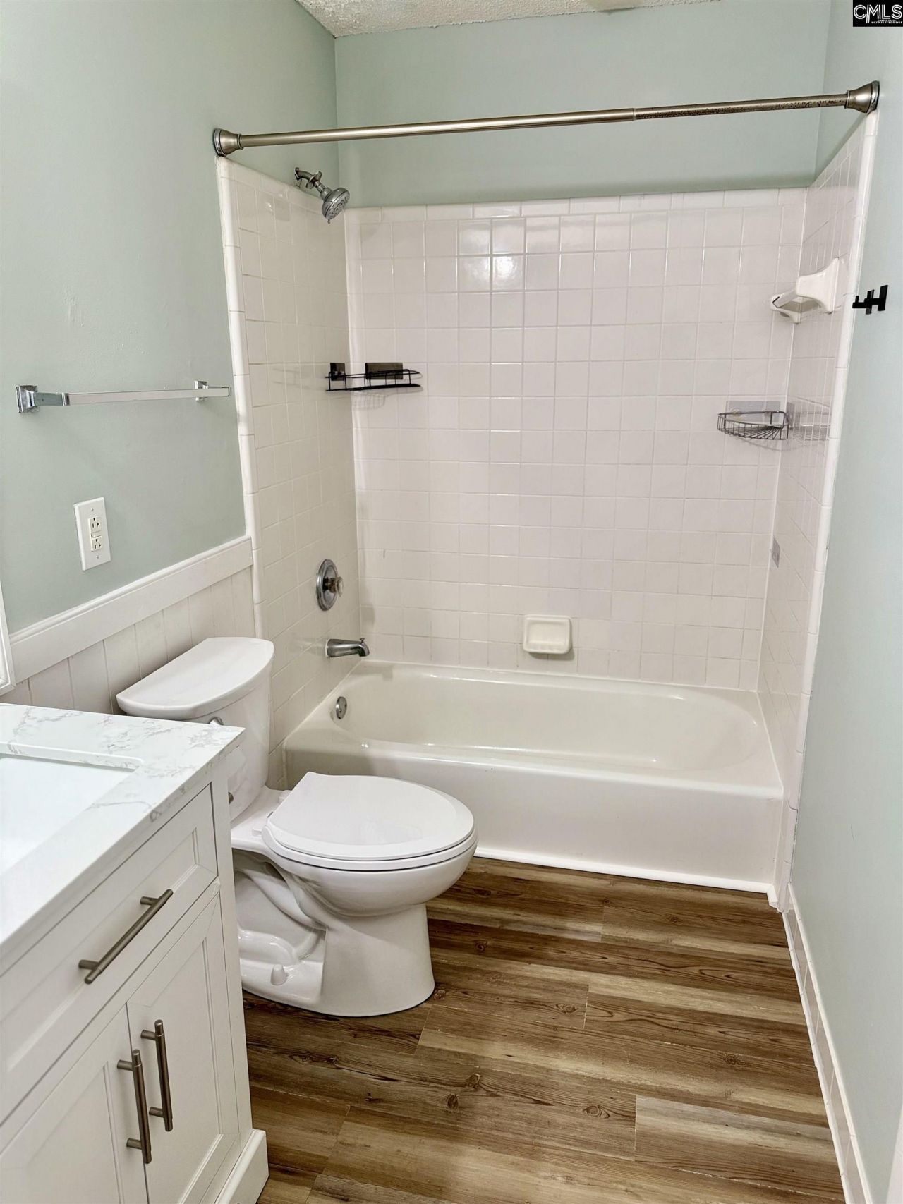 270 Shoreline Drive Photo 12