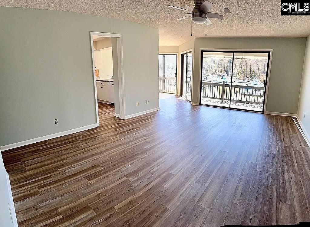 270 Shoreline Drive Photo 8