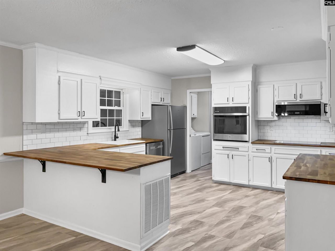 416 Day Drive Photo 14