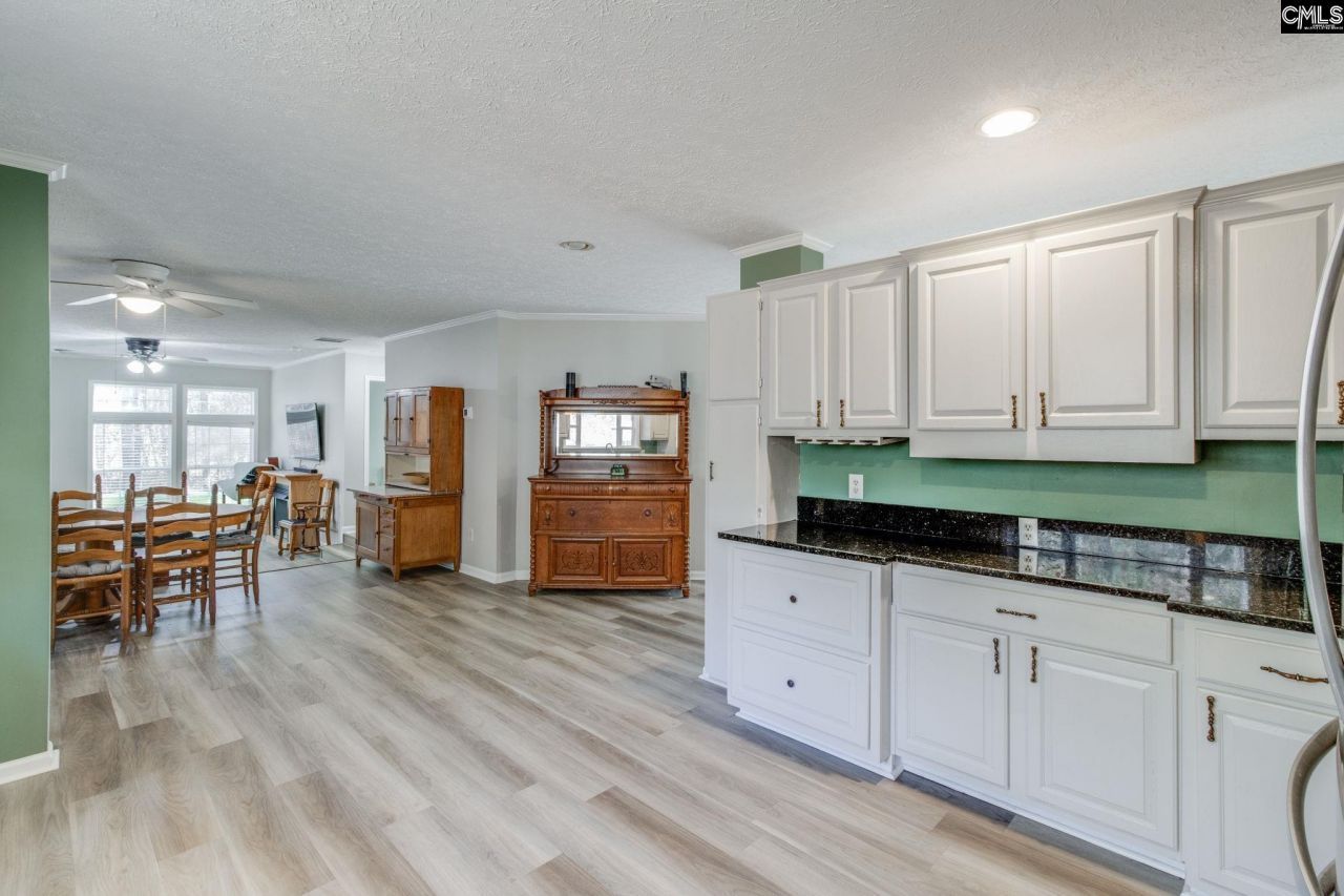 122 E Lonesome Pine Trail Photo 10