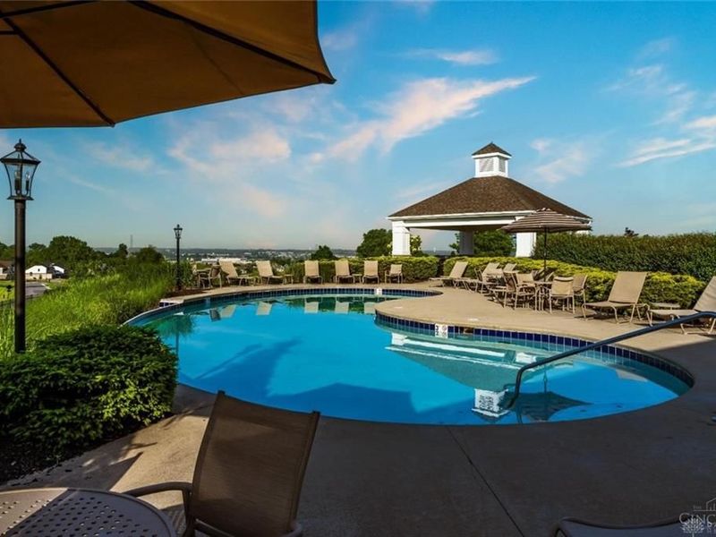 407 Bandon Dunes Court, Unit 12-301, Turtlecreek Township, OH 45036 Photo 9