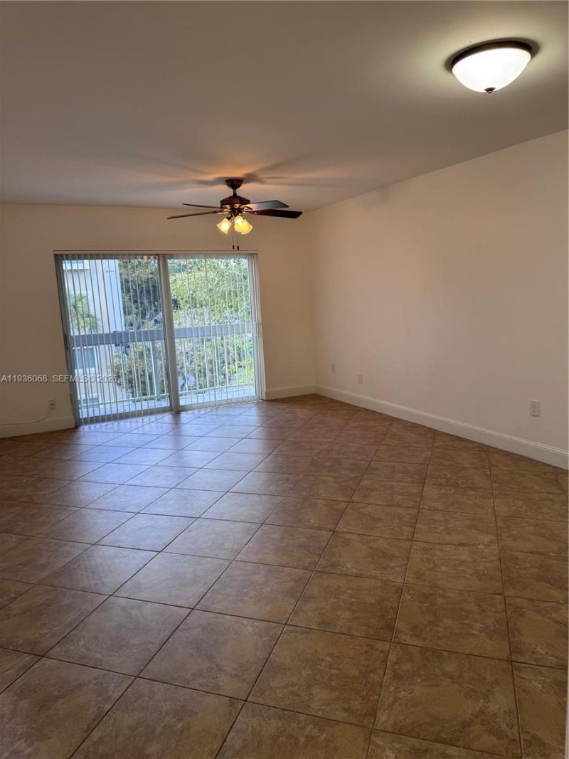 7703 Camino Real, Unit A-307, Miami, FL 33143 Photo