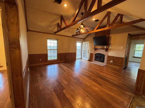 115 Lakeview St, Pierre Part, LA 70339