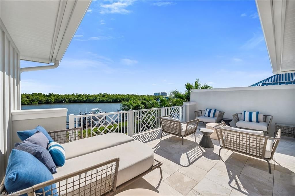 185 15th St S, Naples, FL 34102 Photo