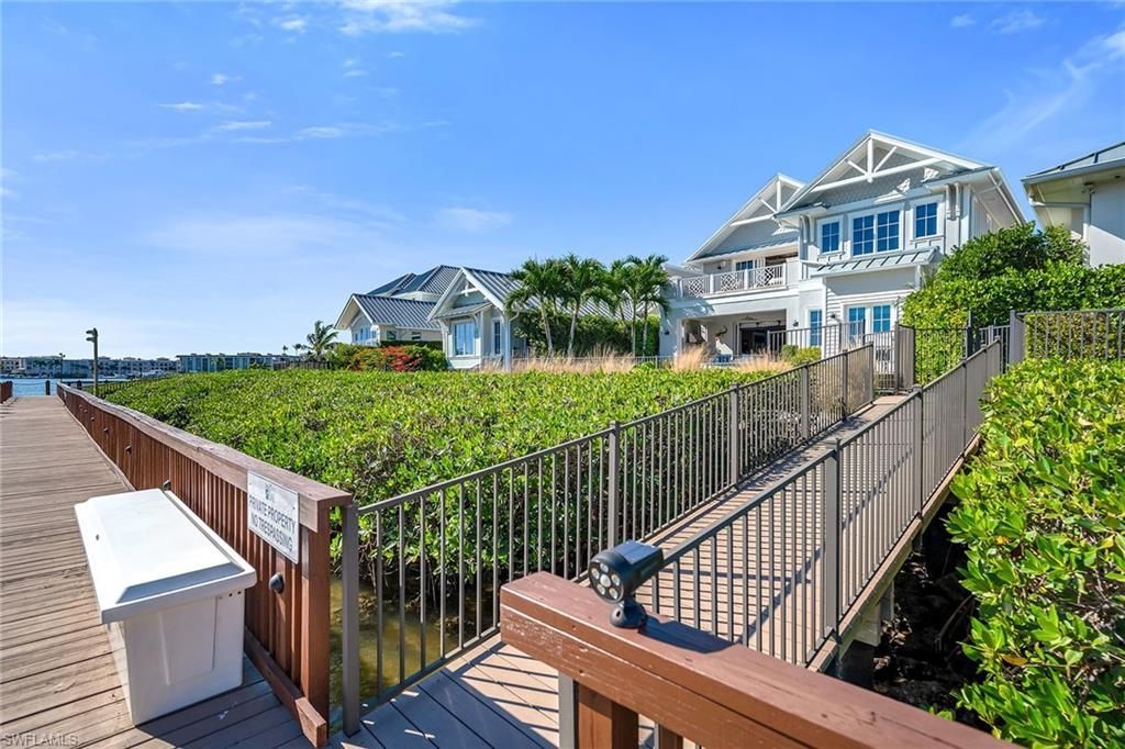 185 15th St S, Naples, FL 34102 Photo