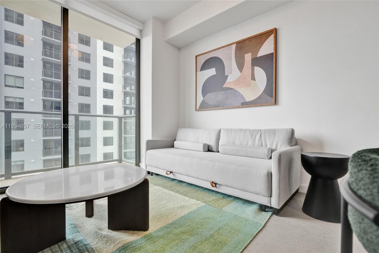 11 NE 6th , Unit 2013, Miami, FL 33132 Photo