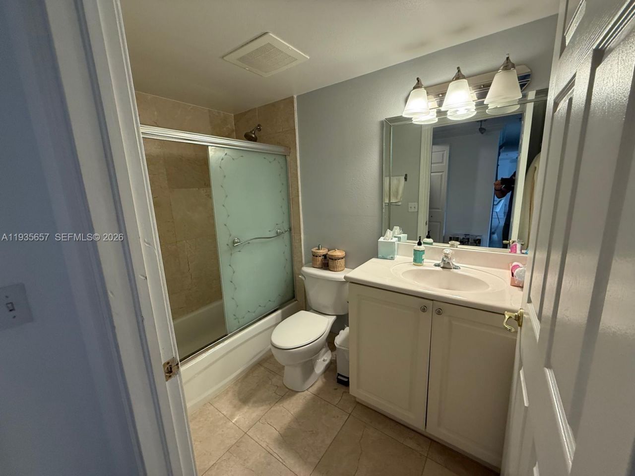 101 Sidonia Ave, Unit 301, Coral Gables, FL 33134 Photo