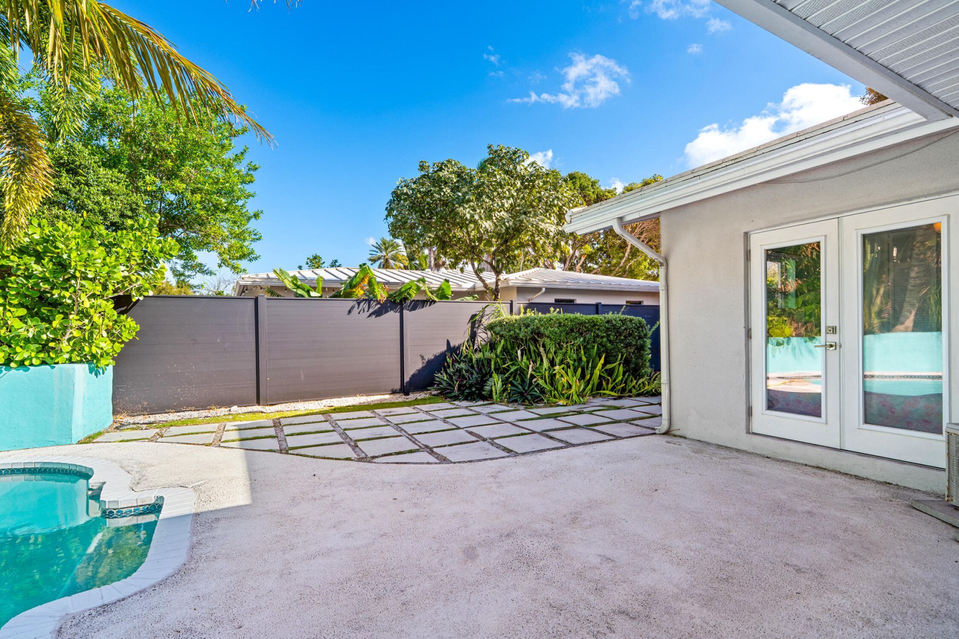 113 Park Lane E, Hypoluxo, FL 33462 Photo