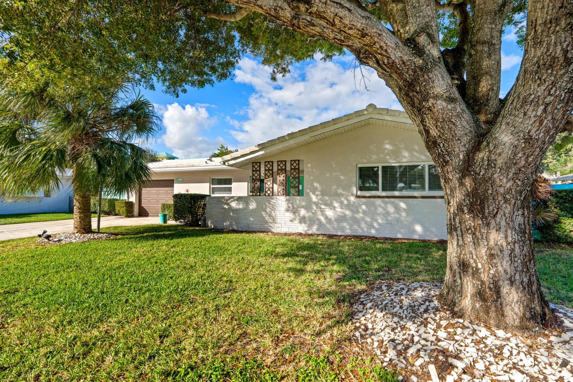 113 Park Lane E, Hypoluxo, FL 33462 Photo