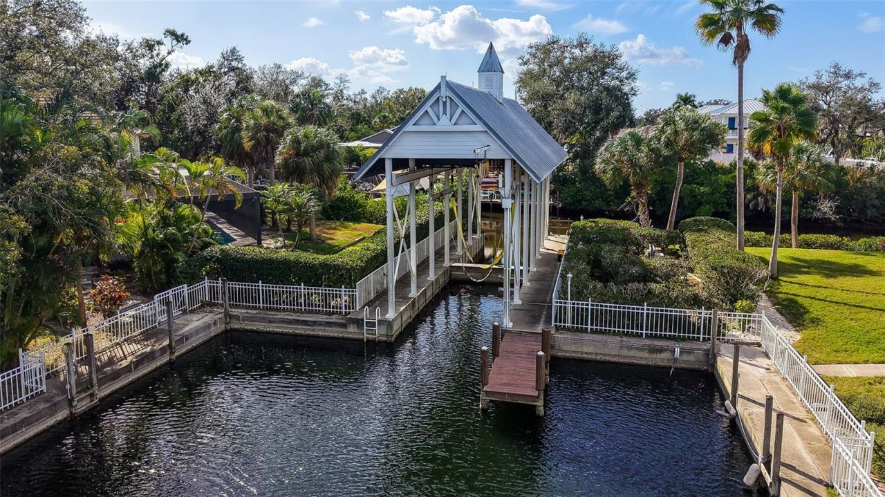 4707 Clipper Drive, Bradenton, FL 34208 Photo