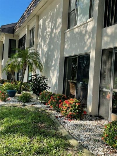 5650 Trailwinds Dr, Unit 111, Fort Myers, FL 33907 Photo