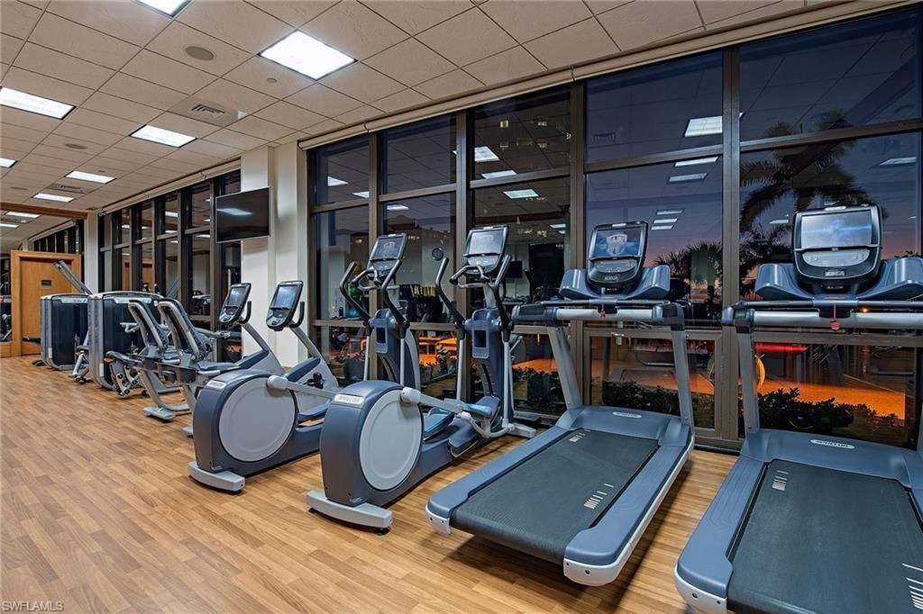 4201 Gulf Shore Blvd N, Unit 402, Naples, FL 34103 Photo