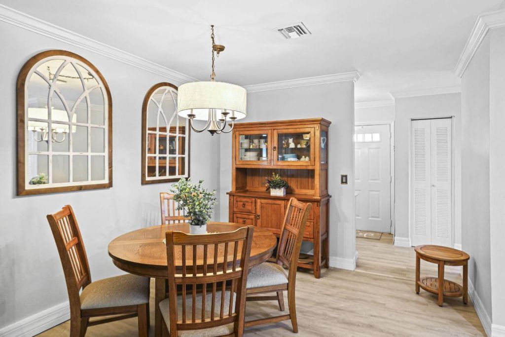 1203 S Lakes End Drive, Unit 2, Fort Pierce, FL 34982 Photo