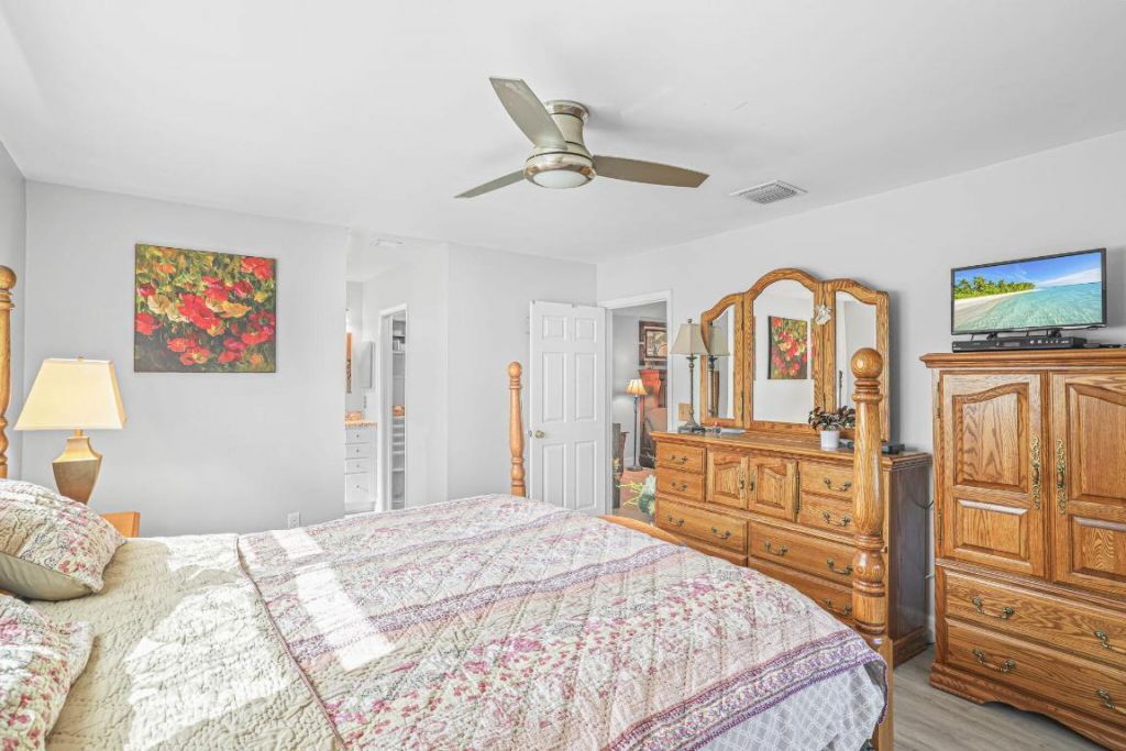 1203 S Lakes End Drive, Unit 2, Fort Pierce, FL 34982 Photo