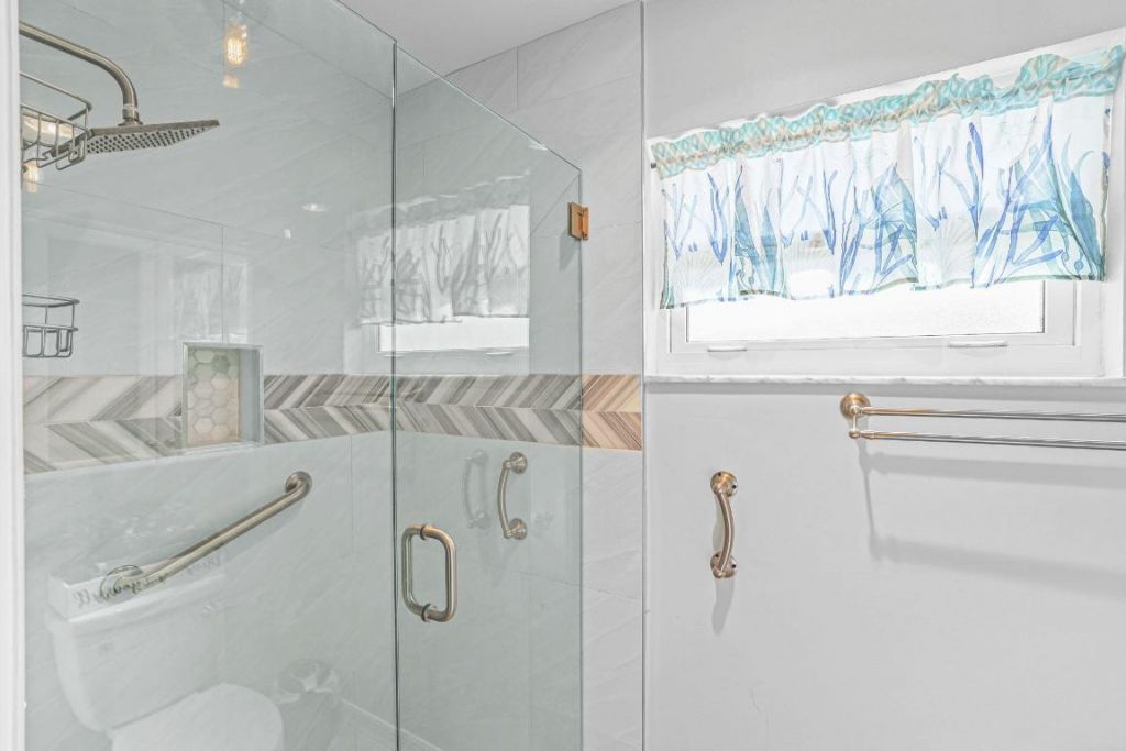 1203 S Lakes End Drive, Unit 2, Fort Pierce, FL 34982 Photo