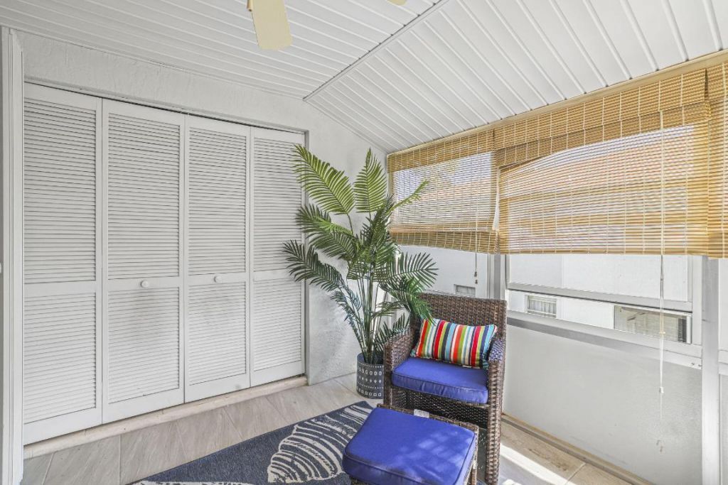 1203 S Lakes End Drive, Unit 2, Fort Pierce, FL 34982 Photo