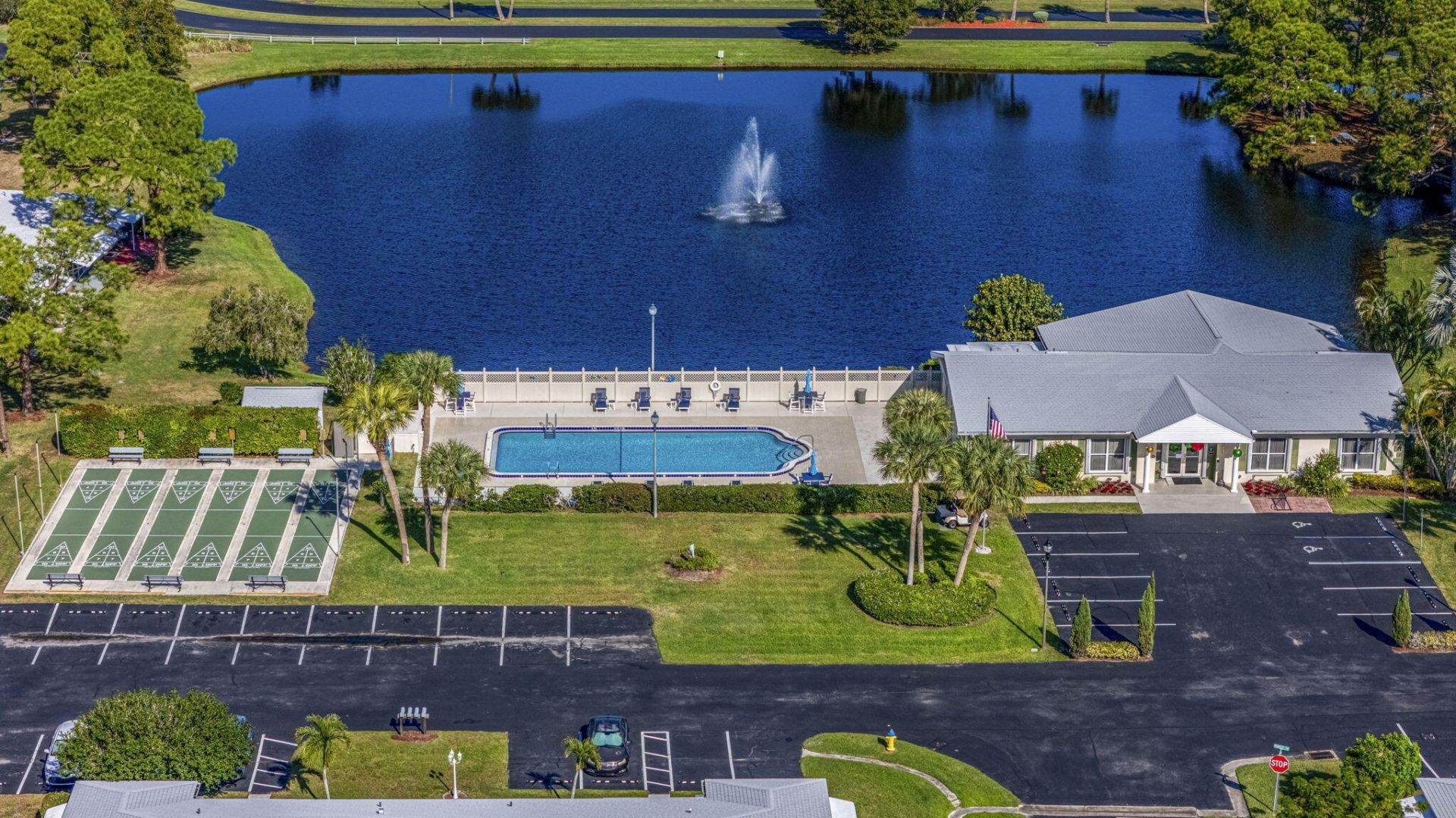 1203 S Lakes End Drive, Unit 2, Fort Pierce, FL 34982 Photo