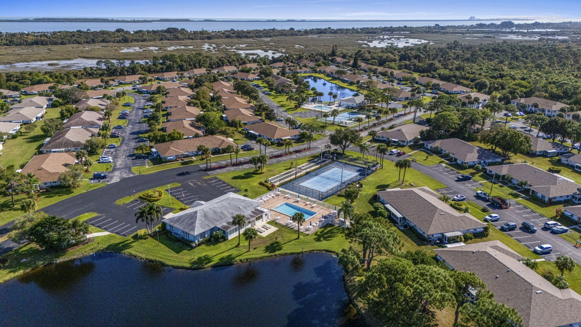1203 S Lakes End Drive, Unit 2, Fort Pierce, FL 34982 Photo