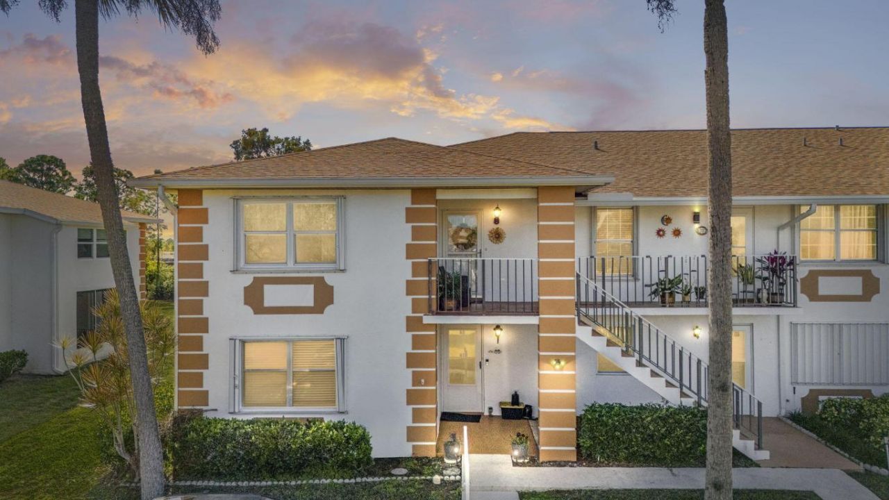 1203 S Lakes End Drive, Unit 2, Fort Pierce, FL 34982 Photo