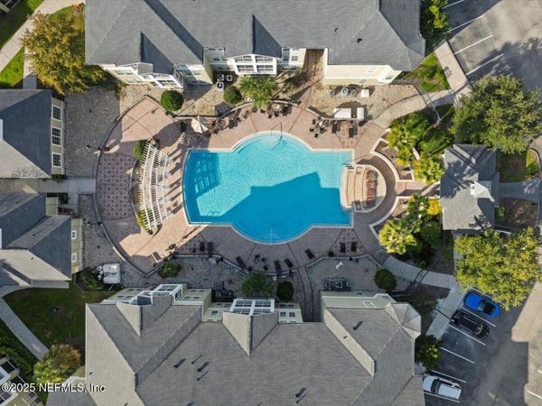 8290 GATE Parkway, Unit 516, Jacksonville, FL 32216