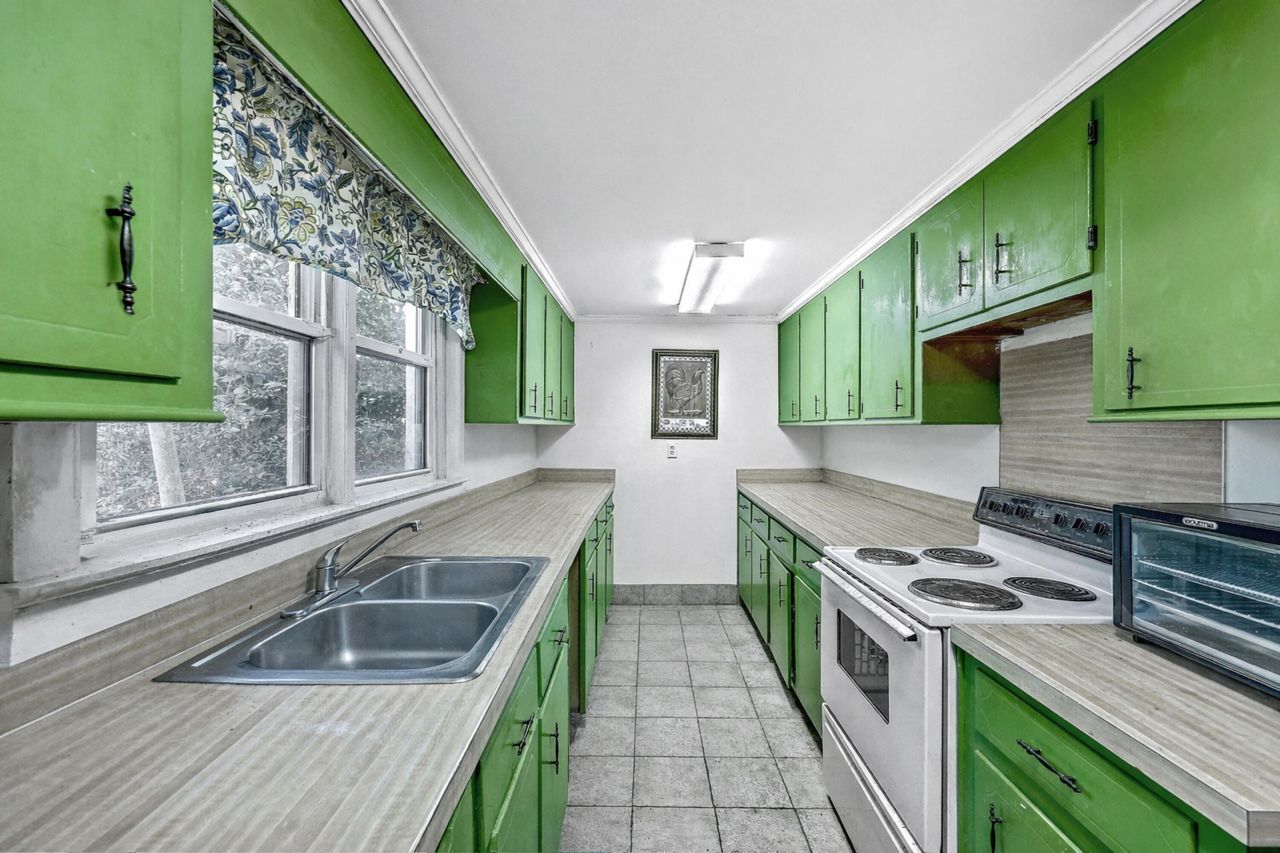 108 NW Railroad Avenue Photo 10