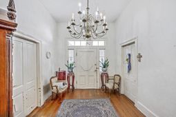 108 NW Railroad Avenue photo 4