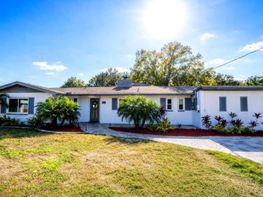 5101 VINSON DRIVE, TAMPA, FL 33610