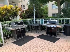 1541 S Ocean Blvd, Unit 225, Lauderdale by the Sea, FL 33062 Photo