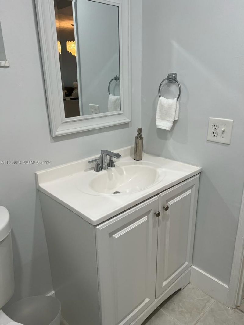 1541 S Ocean Blvd, Unit 225, Lauderdale by the Sea, FL 33062 Photo