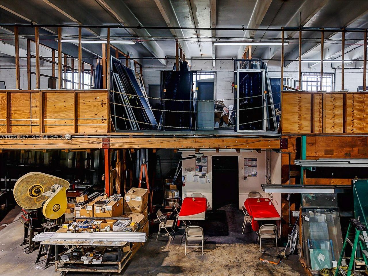 6860 NW 75th St, Medley, FL 33166 Photo