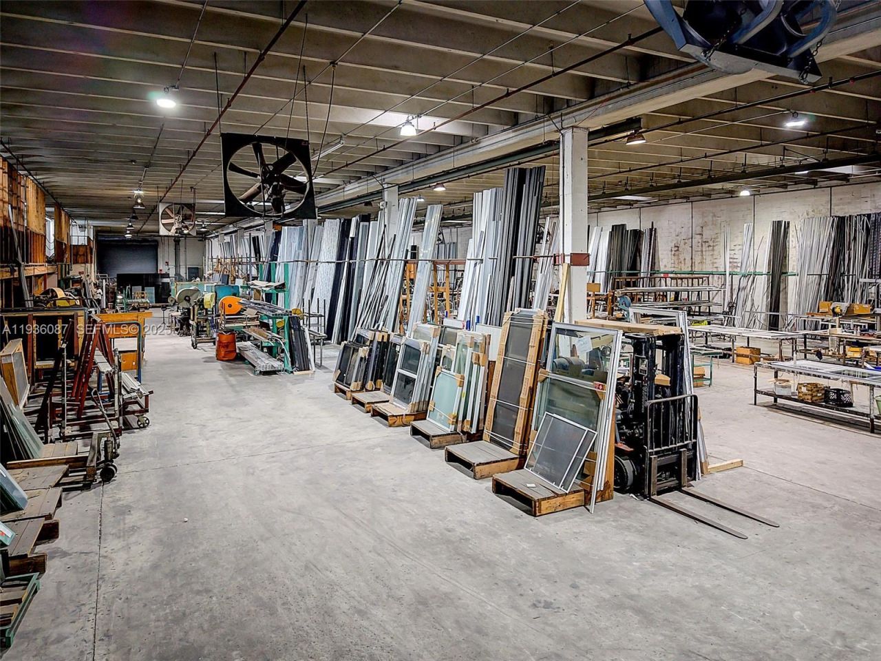 6860 NW 75th St, Medley, FL 33166 Photo