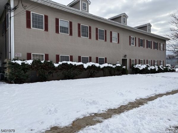 10 N Gaston Ave, Somerville, NJ 08876