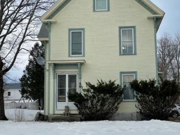 46 Cedar Street , Dover-Foxcroft, ME 04426