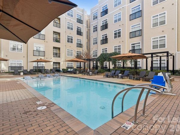 905 Kenilworth Avenue, Unit A4J, Charlotte, NC 28204