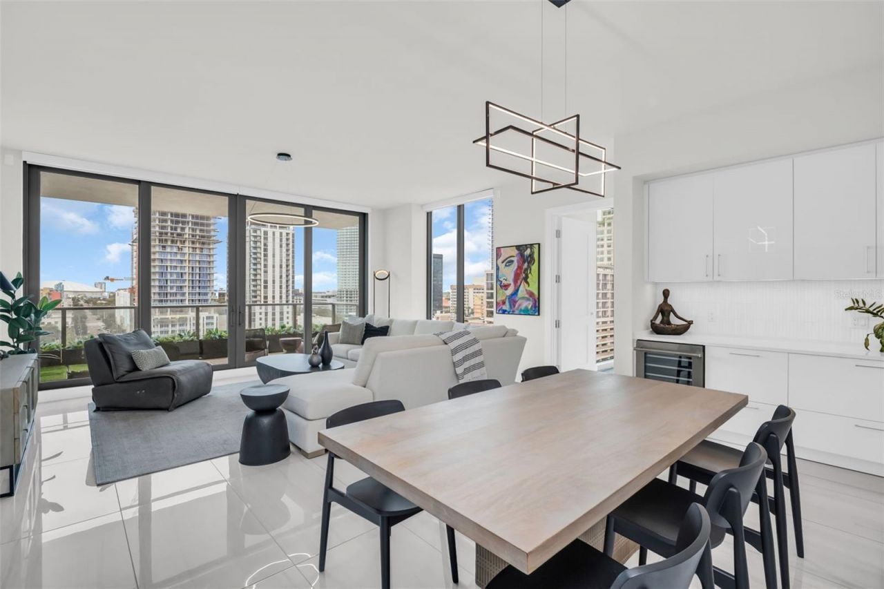 301 1st Street S, Unit 1205, Saint Petersburg, FL 33701 Photo