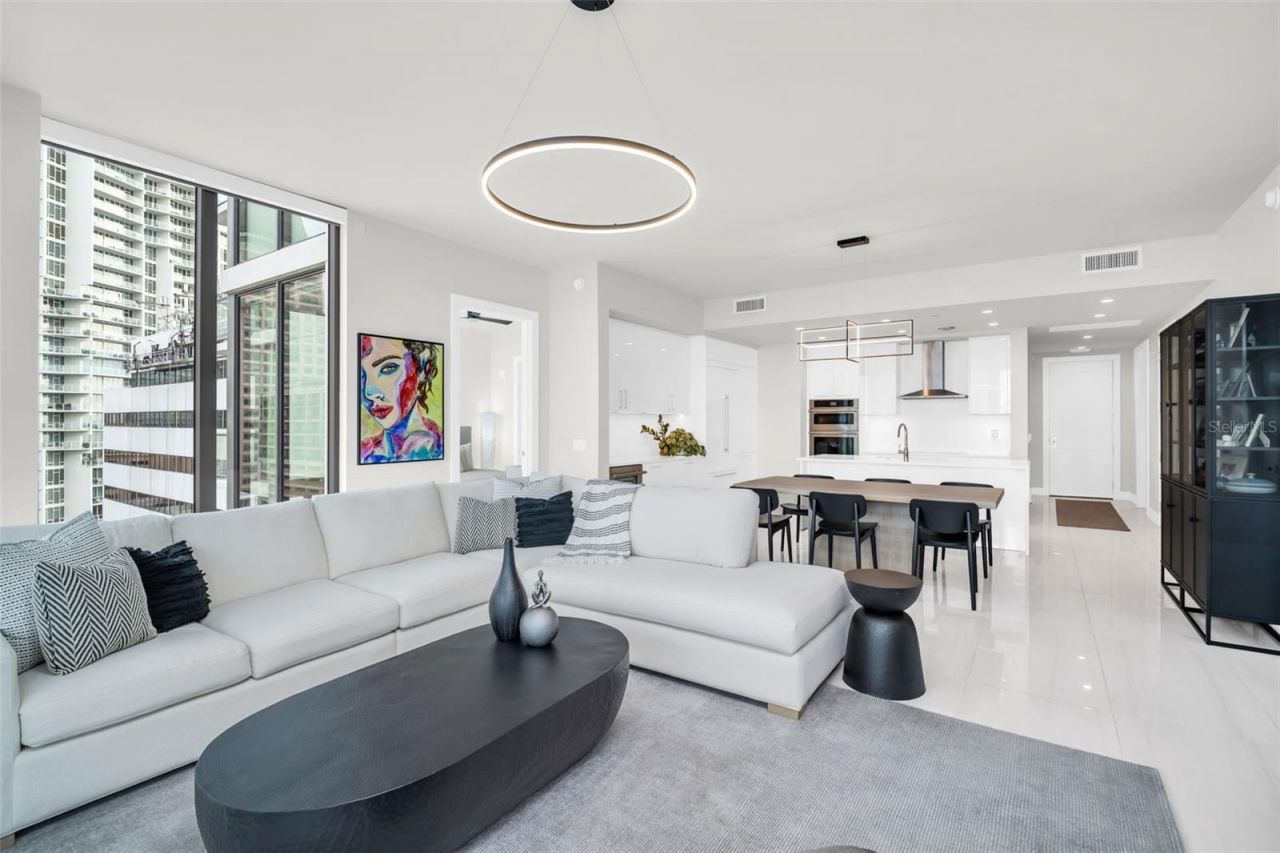 301 1st Street S, Unit 1205, Saint Petersburg, FL 33701 Photo