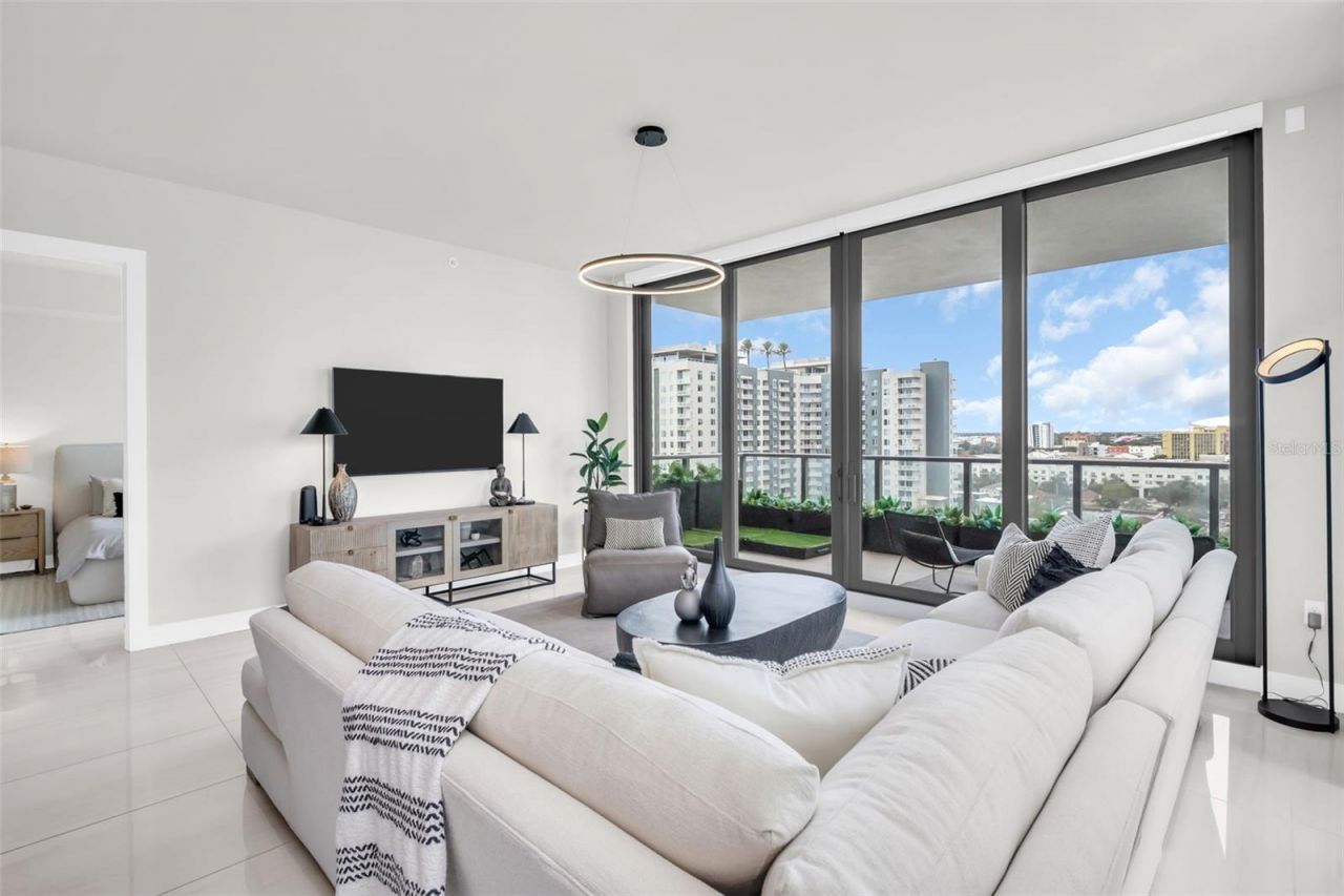 301 1st Street S, Unit 1205, Saint Petersburg, FL 33701 Photo